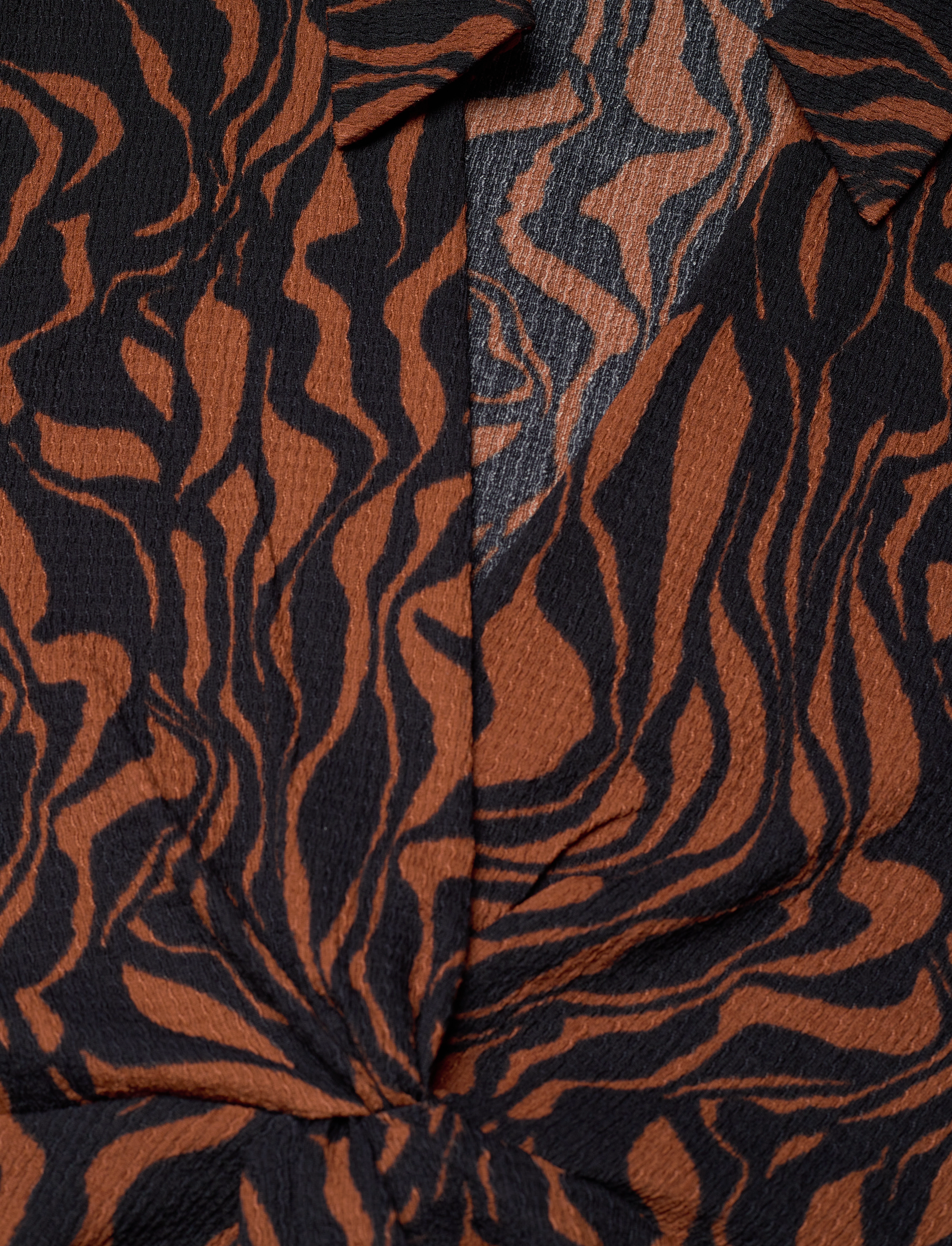 French Connection - ZARIA TEXTURED MIDI DRESS - robes midi - black/brown - 5