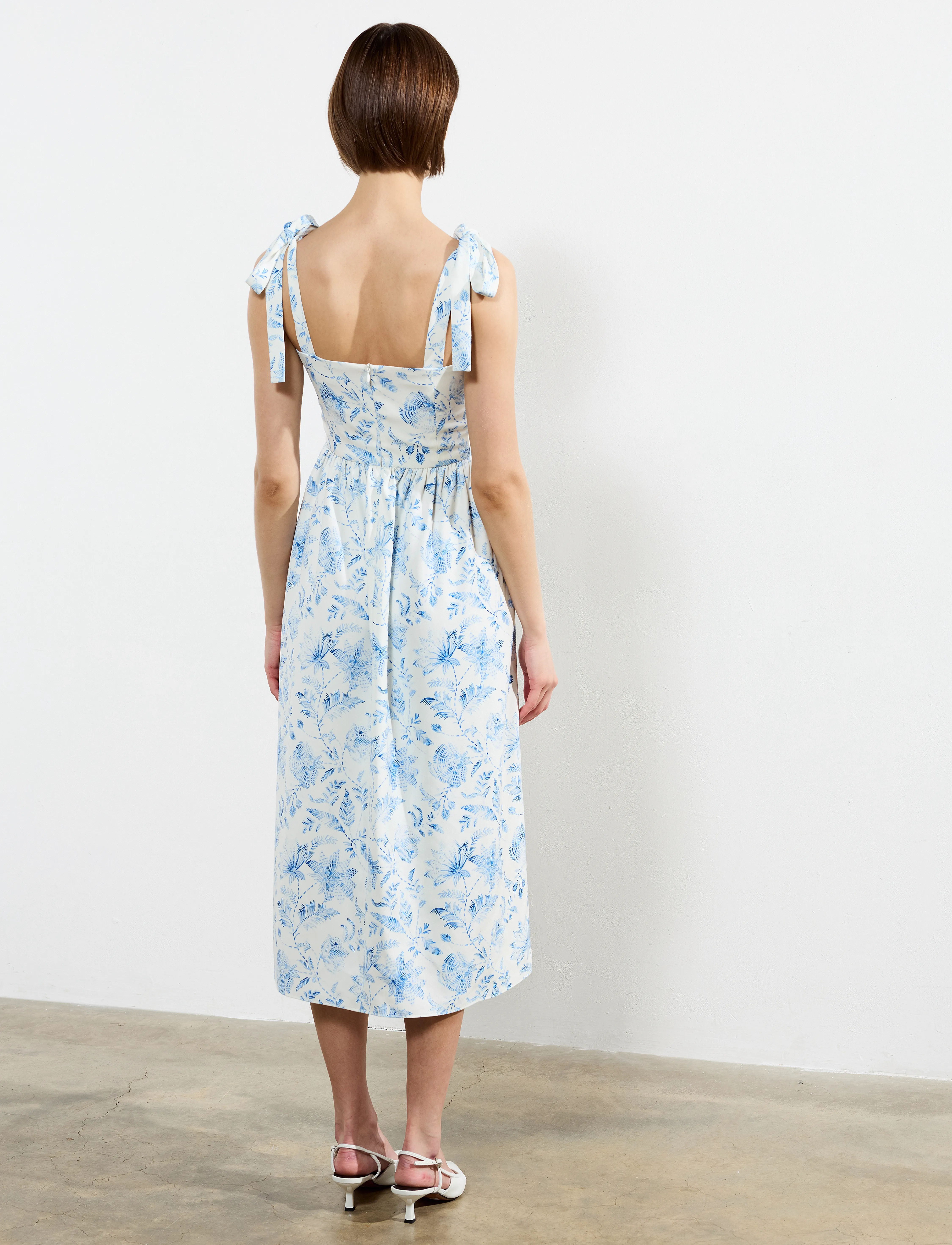 French Connection - SERENITY DALE CREPE MIDI DRESS - cream/blue - 4