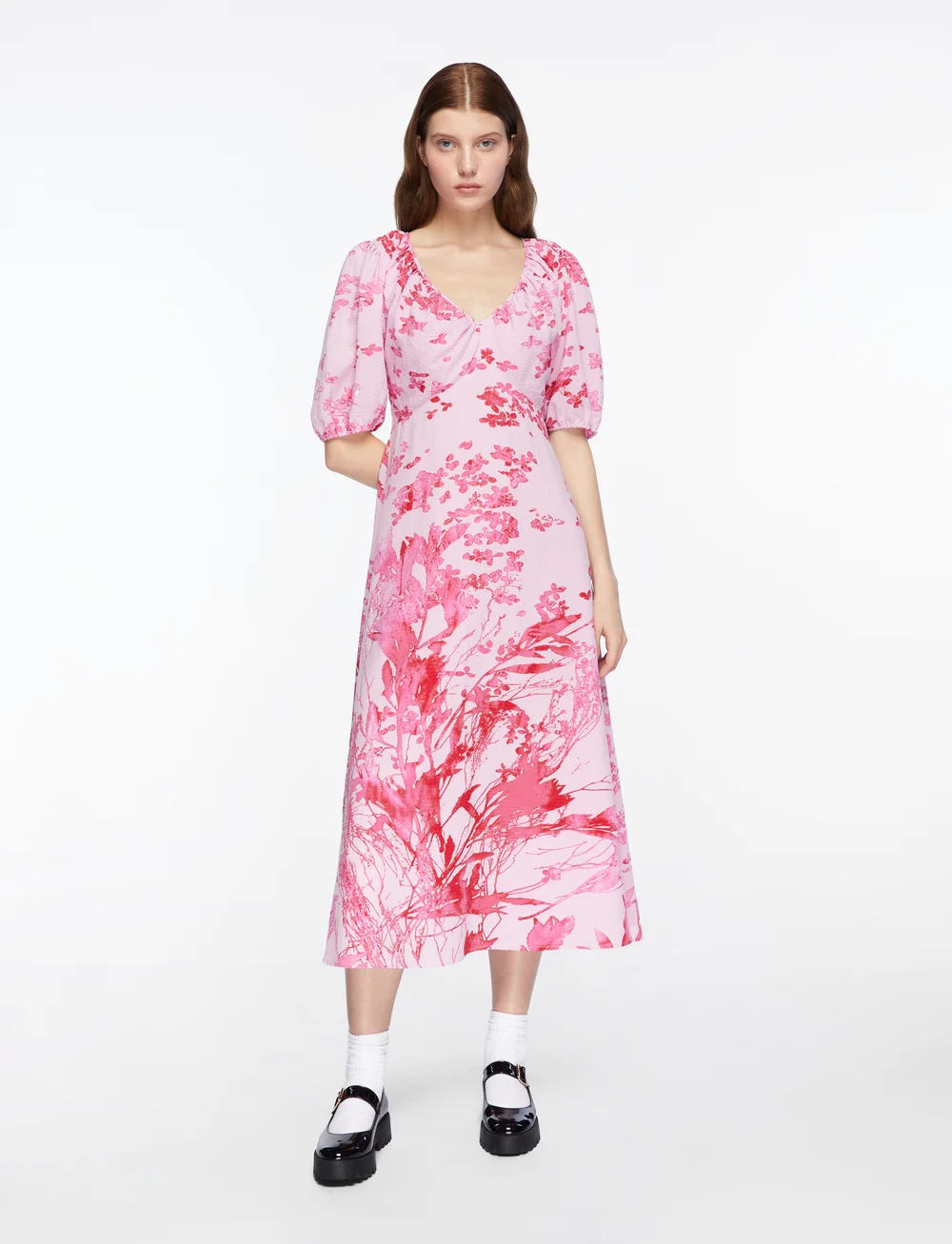 French Connection - ISLA ODETTE TWIST NECK TEA DRS - midiklänningar - violet pink multi - 2