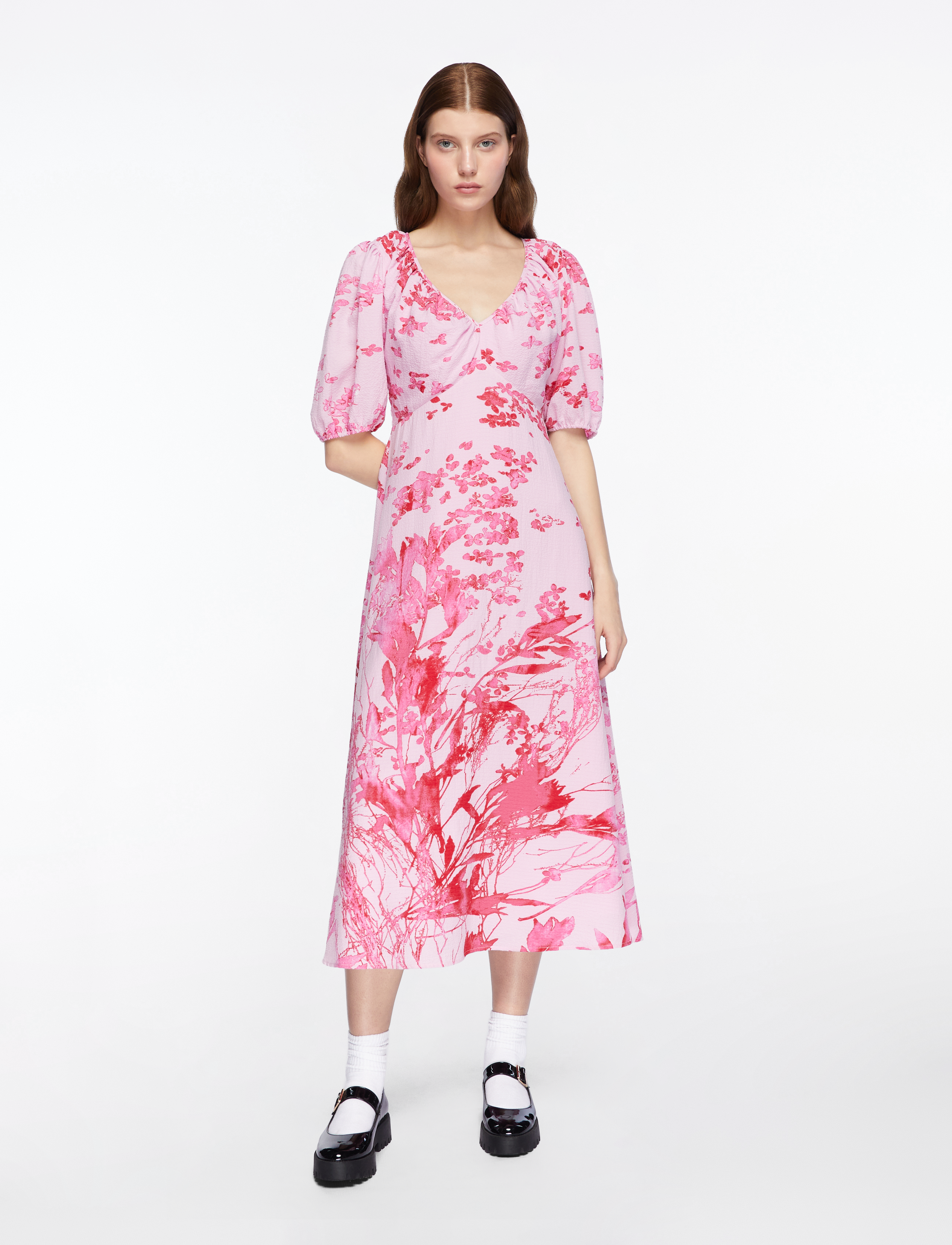 French Connection - ISLA ODETTE TWIST NECK TEA DRS - midi dresses - violet pink multi - 2