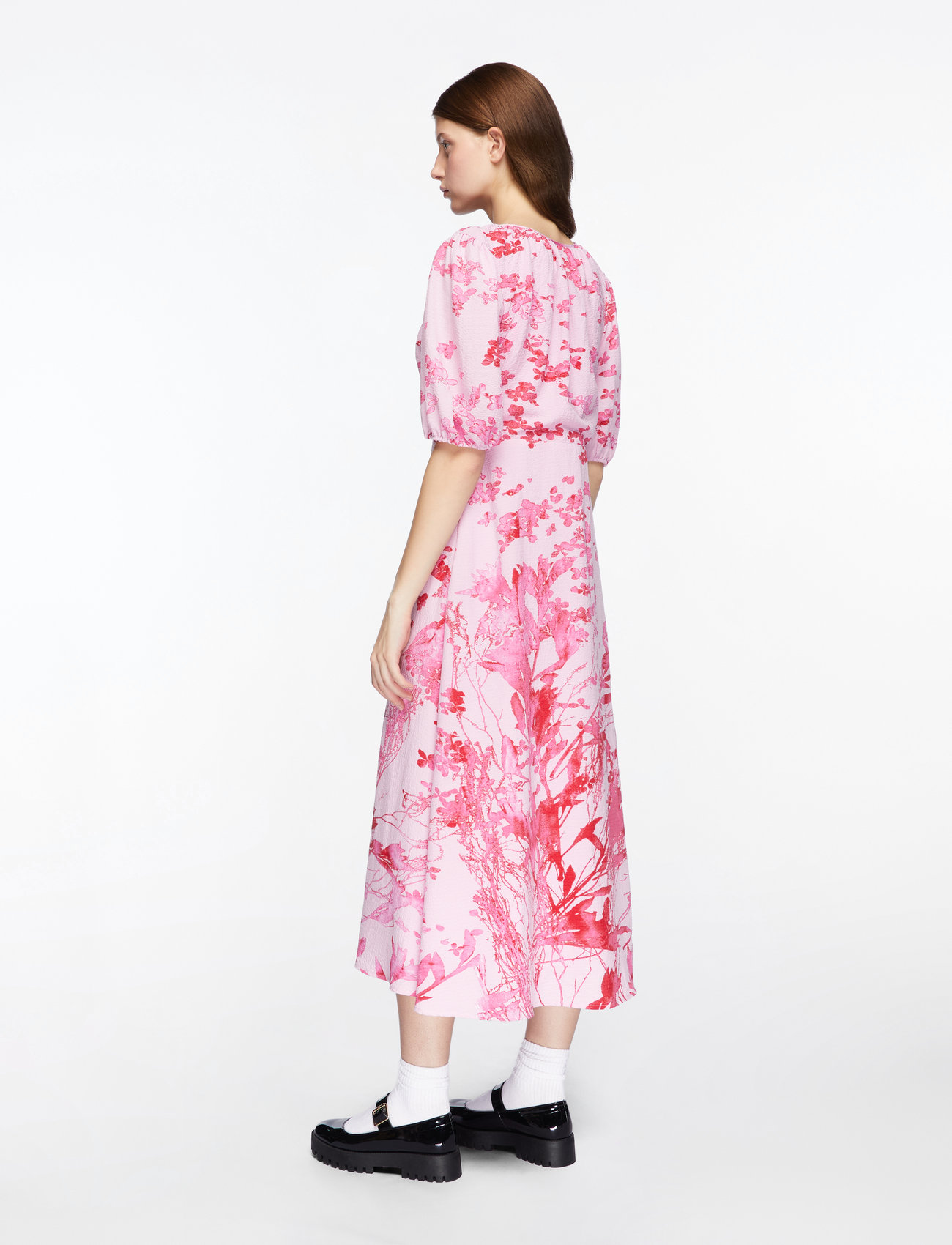 French Connection - ISLA ODETTE TWIST NECK TEA DRS - midi kjoler - violet pink multi - 4