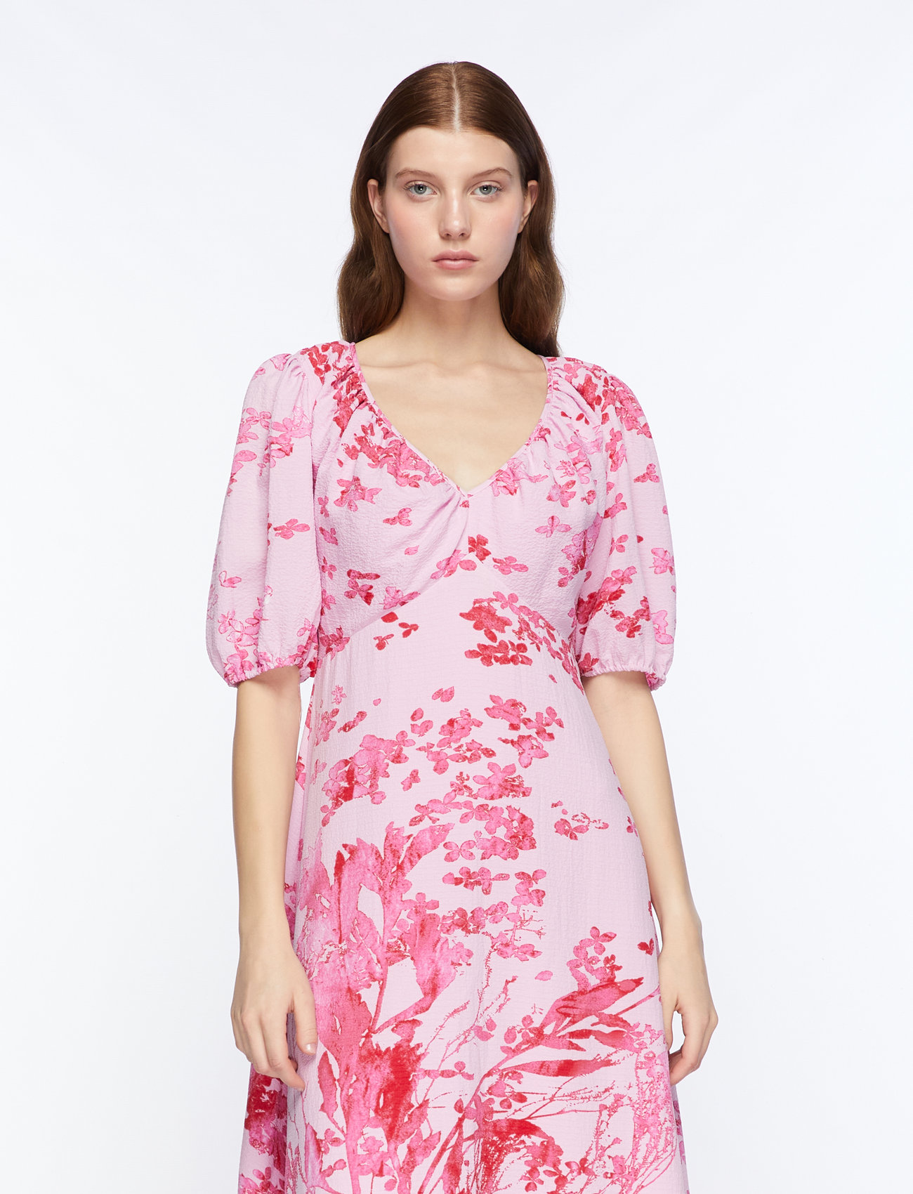 French Connection - ISLA ODETTE TWIST NECK TEA DRS - midi kjoler - violet pink multi - 0