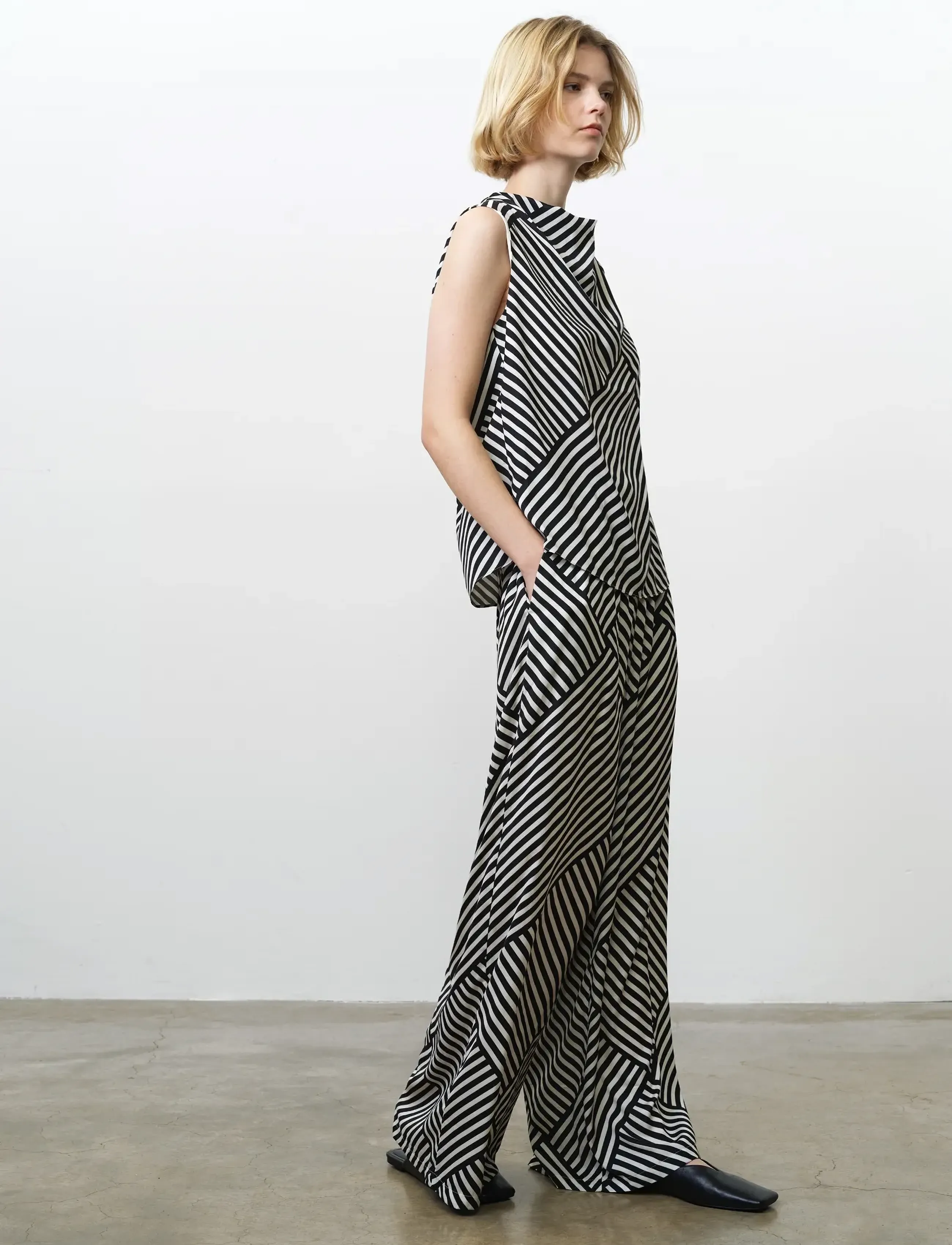 French Connection - STRIPED DAMASCO COWL NK TANK - topid ja varrukateta alussärgid - porcelain cream/blac - 3