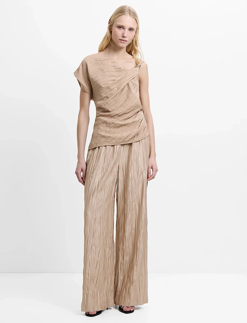 French Connection - NOVIE ASYMMETRIC TOP - sleeveless tops - warm neutral - 3