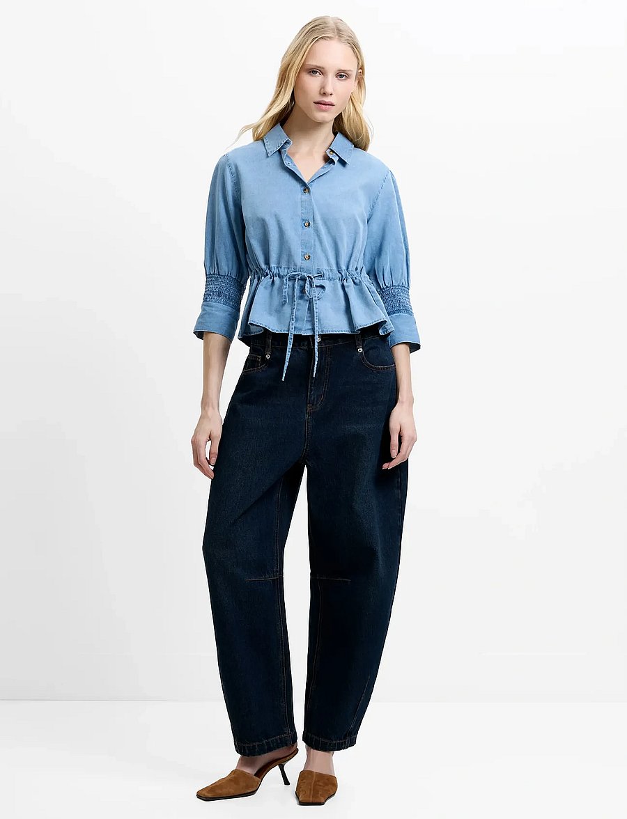 French Connection - ZAVES CHAMBRAY DRAWSTRING TOP - lühikeste varrukatega särgid - light wash - 2