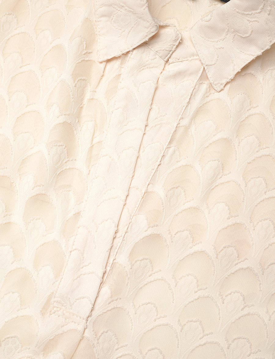 French Connection - GEO BURNOUT POPOVER SHIRT - classic cream - 5