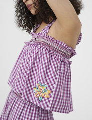 French Connection - ADALHIA GINGHAM SMOCK TOP - t-shirt & tops - vivid viola/line wht - 3