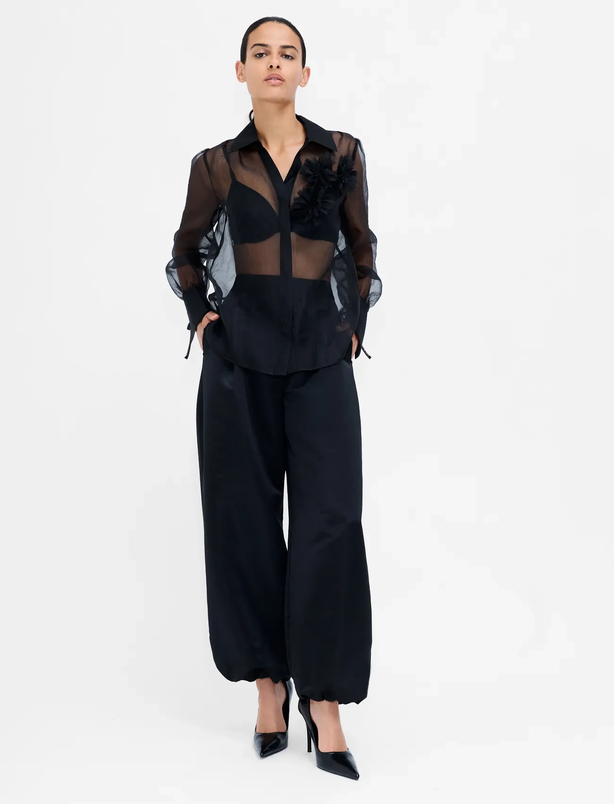 French Connection - MAI FLORAL DETAIL TIE CUFF SHIRT - long-sleeved shirts - black - 0