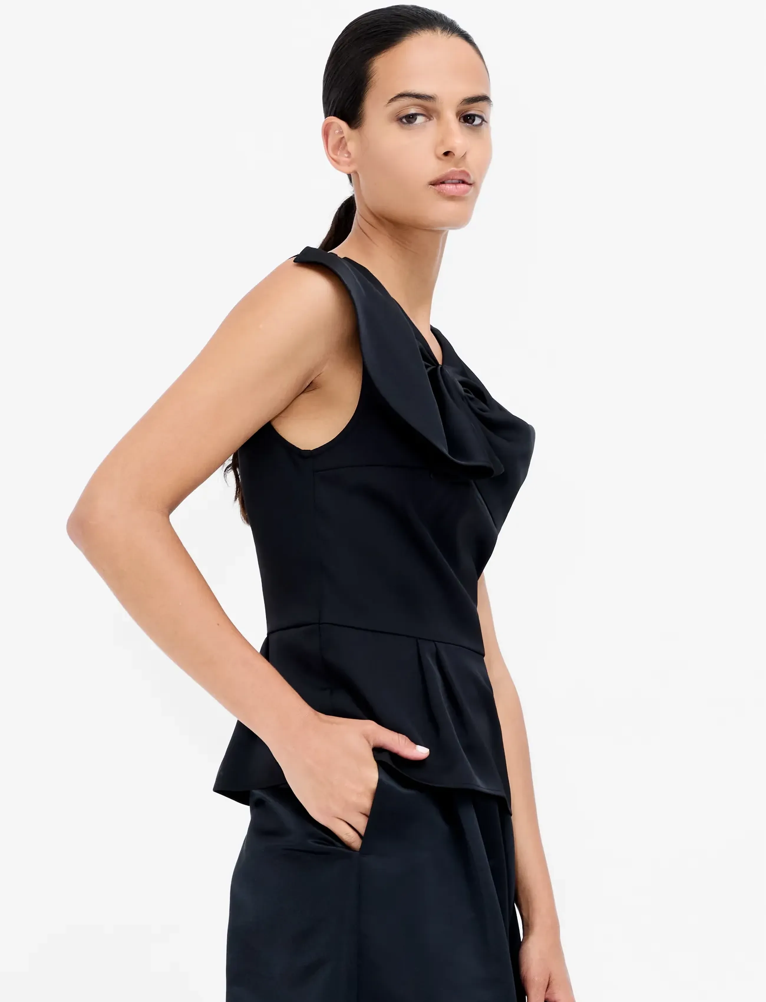 French Connection - FENIX SATIN BIG BOW PEPLUM TOP - sleeveless blouses - black - 3