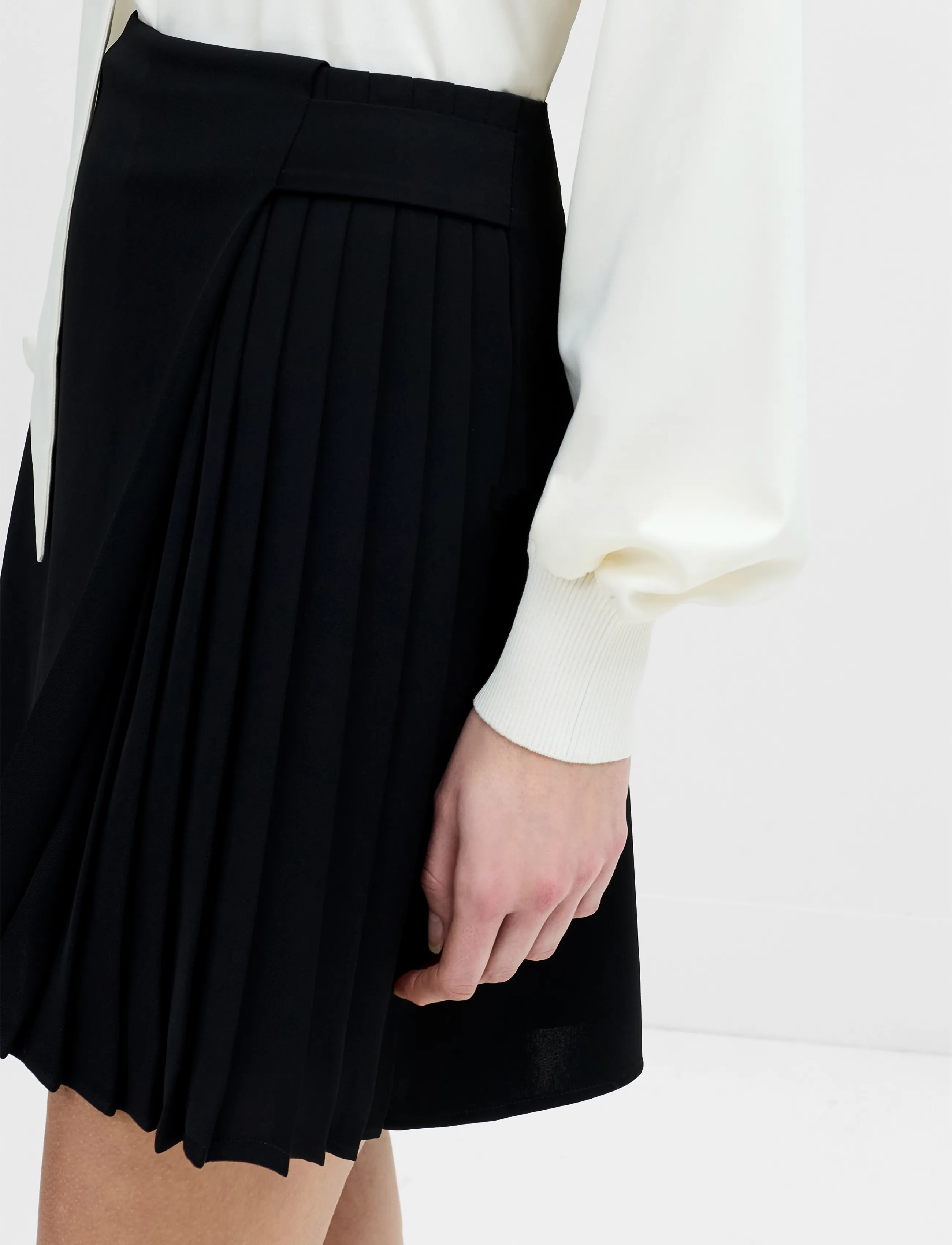 French Connection - VINNIE SUITING PLEATED MINI SKIRT - black - 2