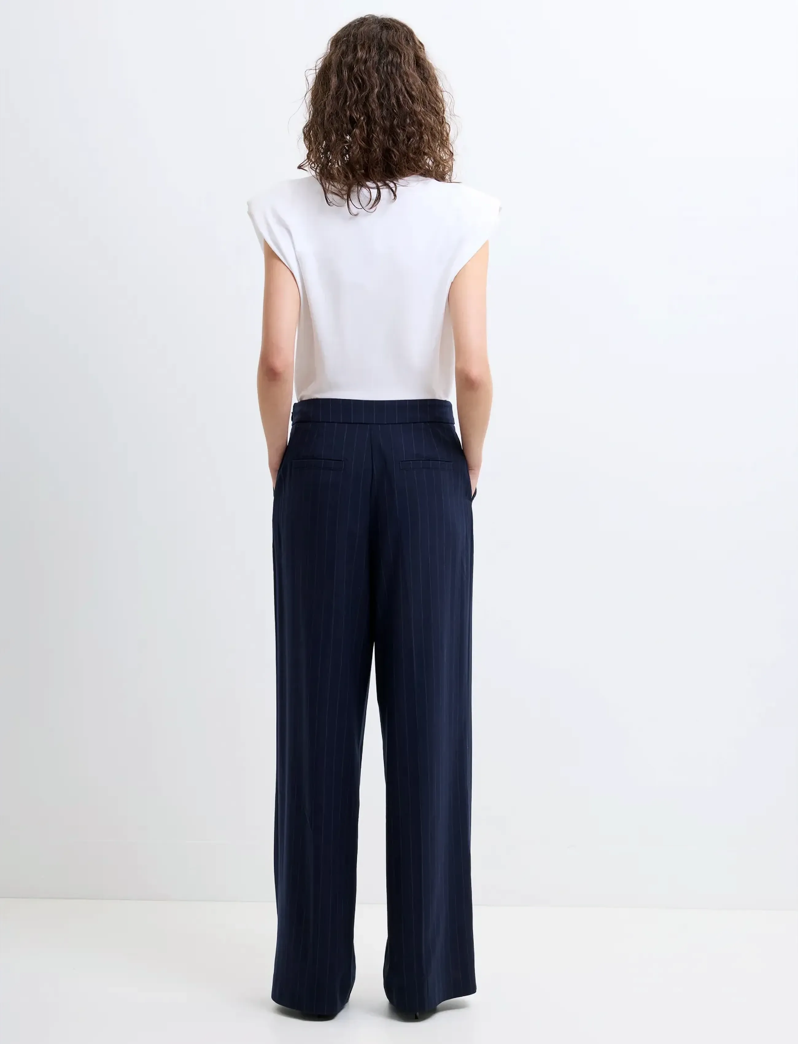 French Connection - ALIA PINSTRIPE BUTTON DETAIL - pidulikud püksid - navy/linen white - 3