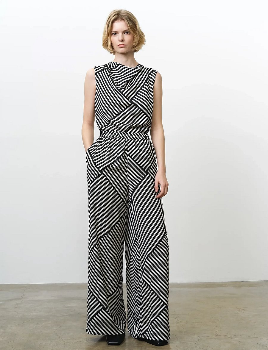 French Connection - STRIPED DAMASCO WIDE TROUSER - hosen mit weitem bein - porcelain cream/blac - 0