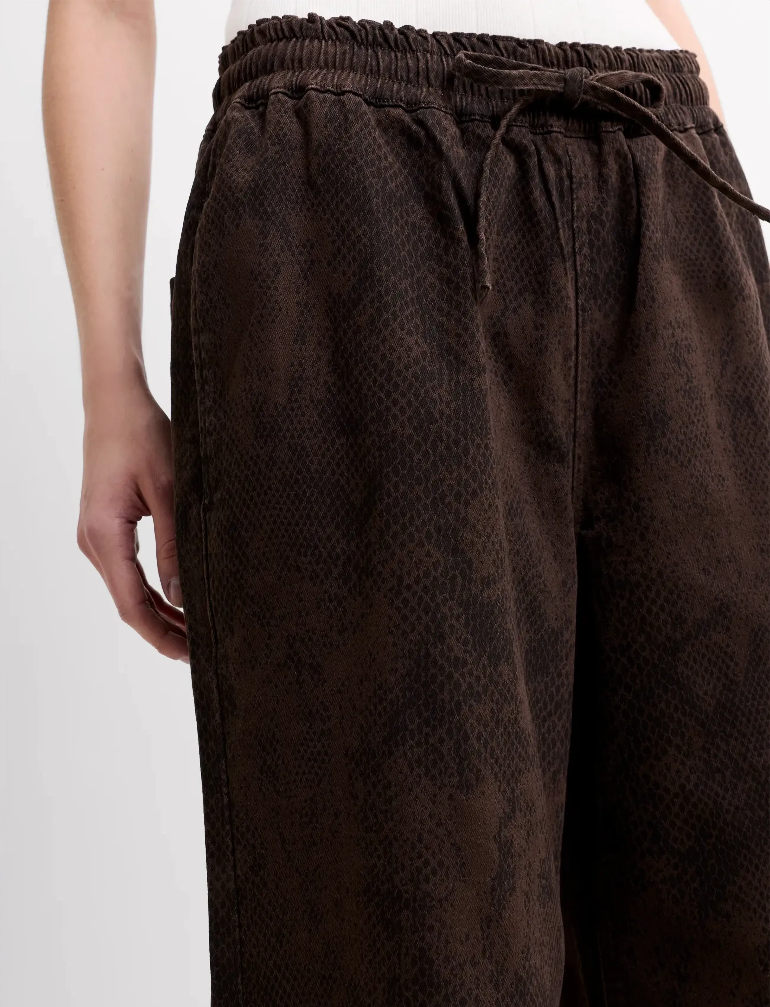 French Connection - ARDEN DENIM SNAKE STRT LEG TRO - vida byxor - chocolate brown snak - 5