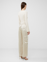 French Connection - CHLOETTA CARGO TROUSER - cargo pants - silver lining - 3