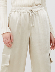 French Connection - CHLOETTA CARGO TROUSER - cargo pants - silver lining - 4
