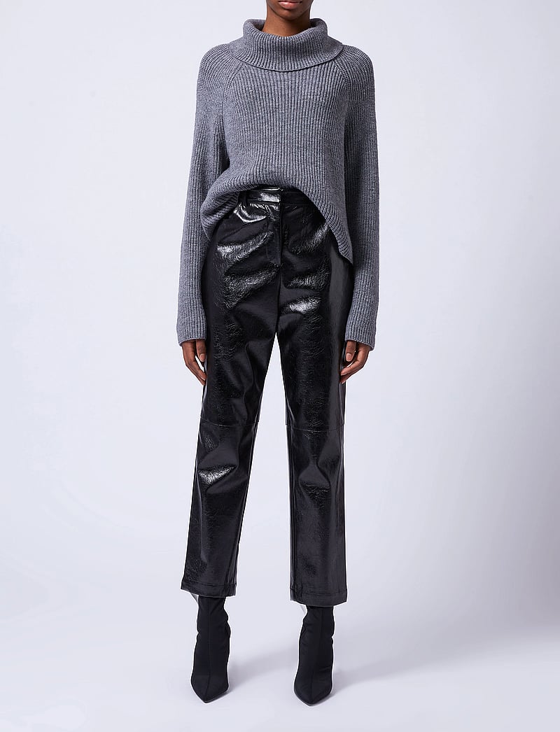 French Connection - EMMETT PU TAPERED TROUSER - lederhosen - blackout - 0