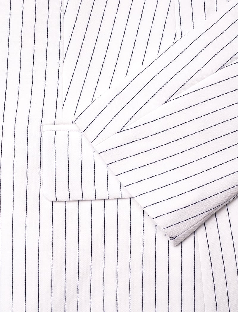 French Connection - WHISPER PINSTRIPE BLAZER - Ühes joones nööpidega bleiserid - summer white/marine - 5