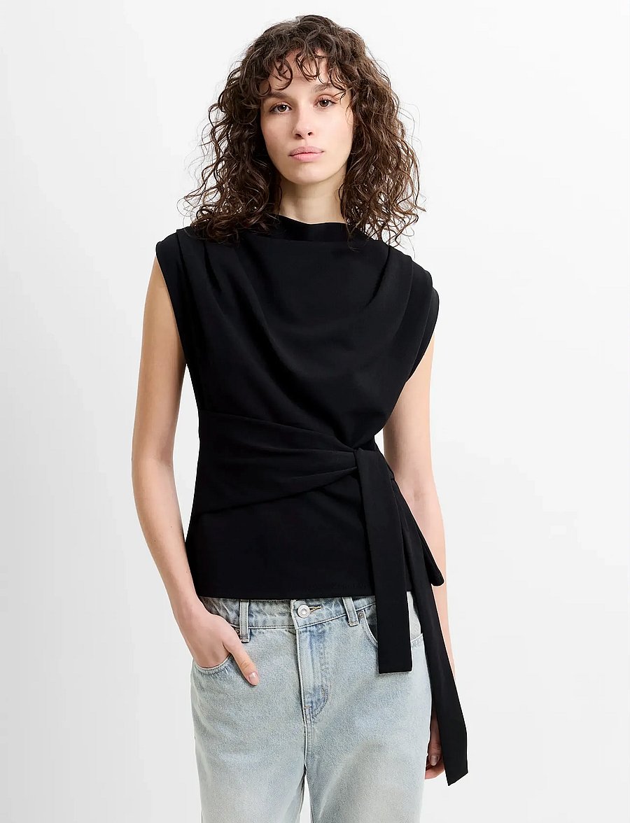 French Connection - ZION JERSEY BELTED SHIFT TP - kurzärmelige blusen - black - 3