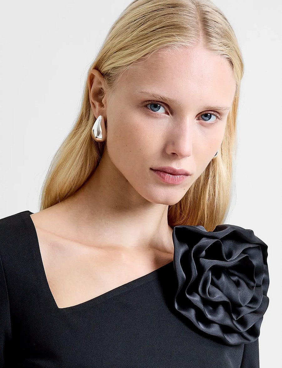 French Connection - VALETTA JERSEY LS ROSETTE TOP - long-sleeved tops - black - 3