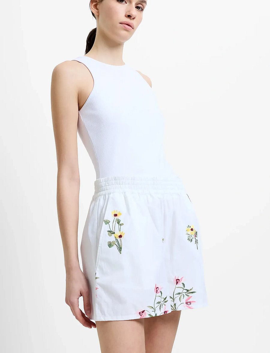 French Connection - ALISSA COTTON SHORTS - vabaaja lühikesed püksid - linen white - 3