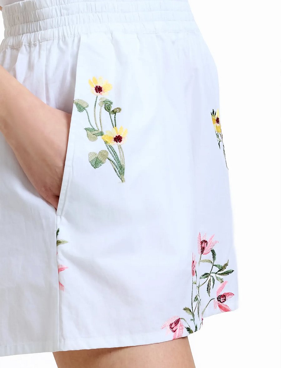 French Connection - ALISSA COTTON SHORTS - vabaaja lühikesed püksid - linen white - 5