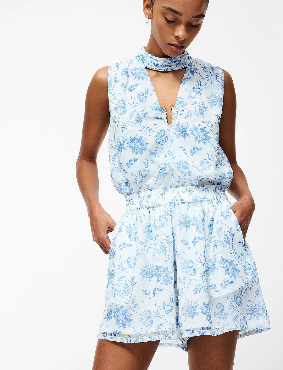 French Connection - SERENITY HALLIE CRINKLE SKORT - vabaaja lühikesed püksid - cream/blue - 3