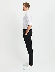 FRENN - Seppo Linen Trousers - nordic style - black - 5