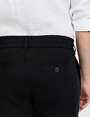 FRENN - Seppo Linen Trousers - nordic style - black - 7
