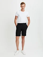 FRENN - Teppo Linen Shorts - nordic style - black - 4