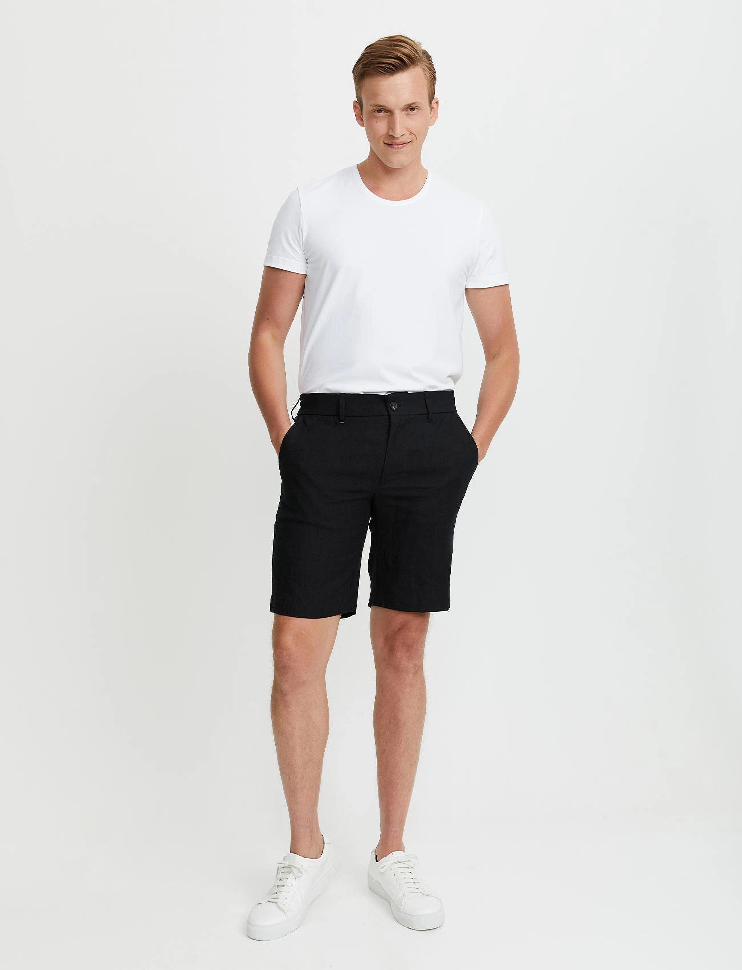 FRENN - Teppo Linen Shorts - black - 4