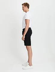 FRENN - Teppo Linen Shorts - nordic style - black - 5