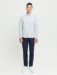 FRENN - Alvar Cotton Shirt - peruskauluspaidat - sky blue - 2