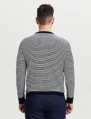 FRENN - Daniel Organic Cotton Pullover - knitted round necks - blue white - 4