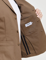 FRENN - Jarkko organic cotton jacket - pavasara jakas - brown - 5