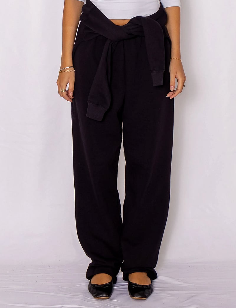 Fruit of the loom - Classic Elasticated Cuff Jog Pants - joggersid - black - 4