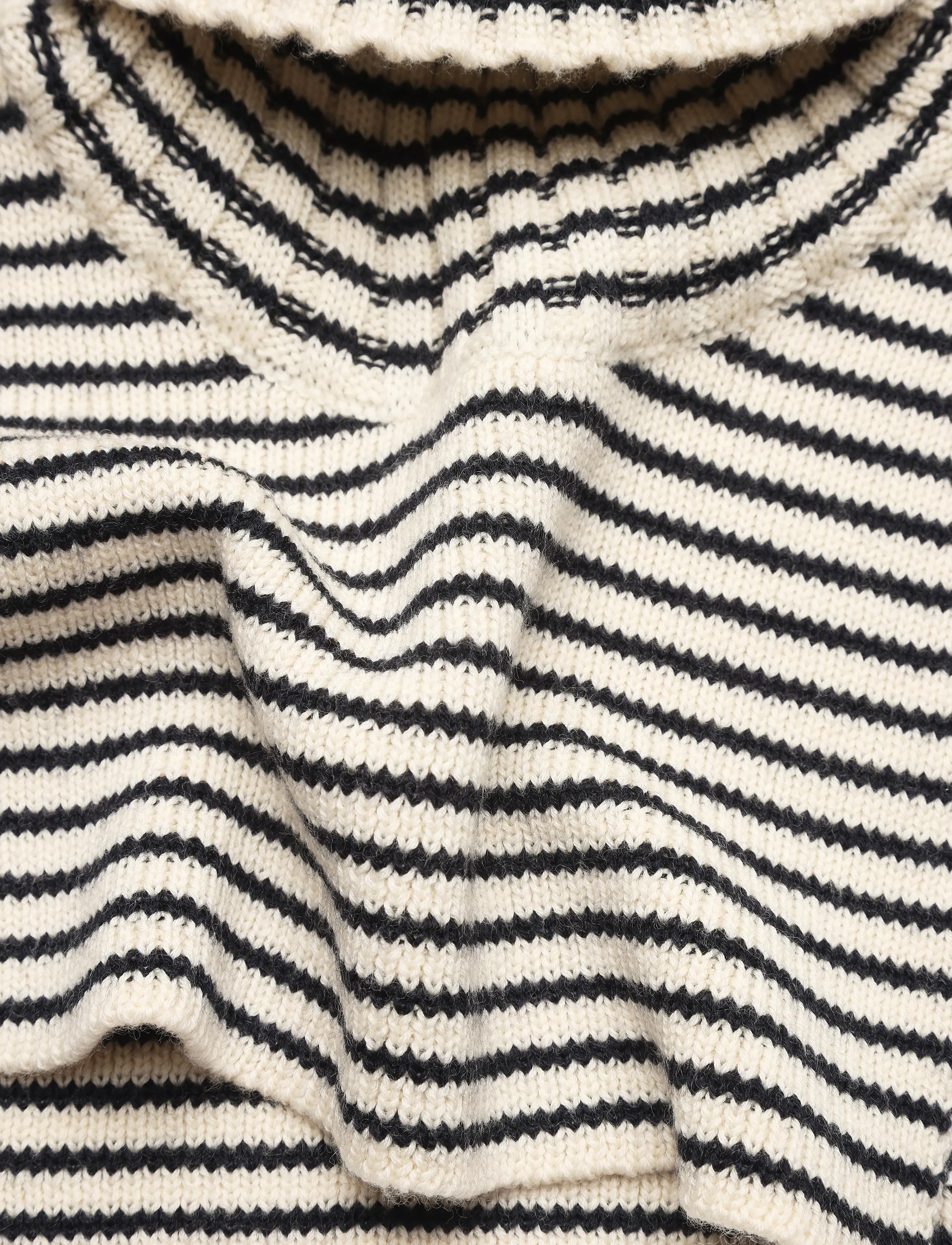 FUB - Neck Warmer - kaelussallid - ecru/dark navy - 2