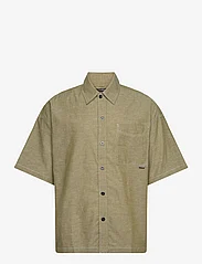 G-Star RAW - 1 pocket boxy shirt s\s - basic-hemden - avocado/milk - 0