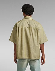 G-Star RAW - 1 pocket boxy shirt s\s - basic-hemden - avocado/milk - 5