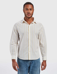 Gabba - Harvey LS Shirt - avslappede skjorter - beige stripe - 3