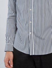 Gabba - York Wert - casual skjortor - navy stripe - 5
