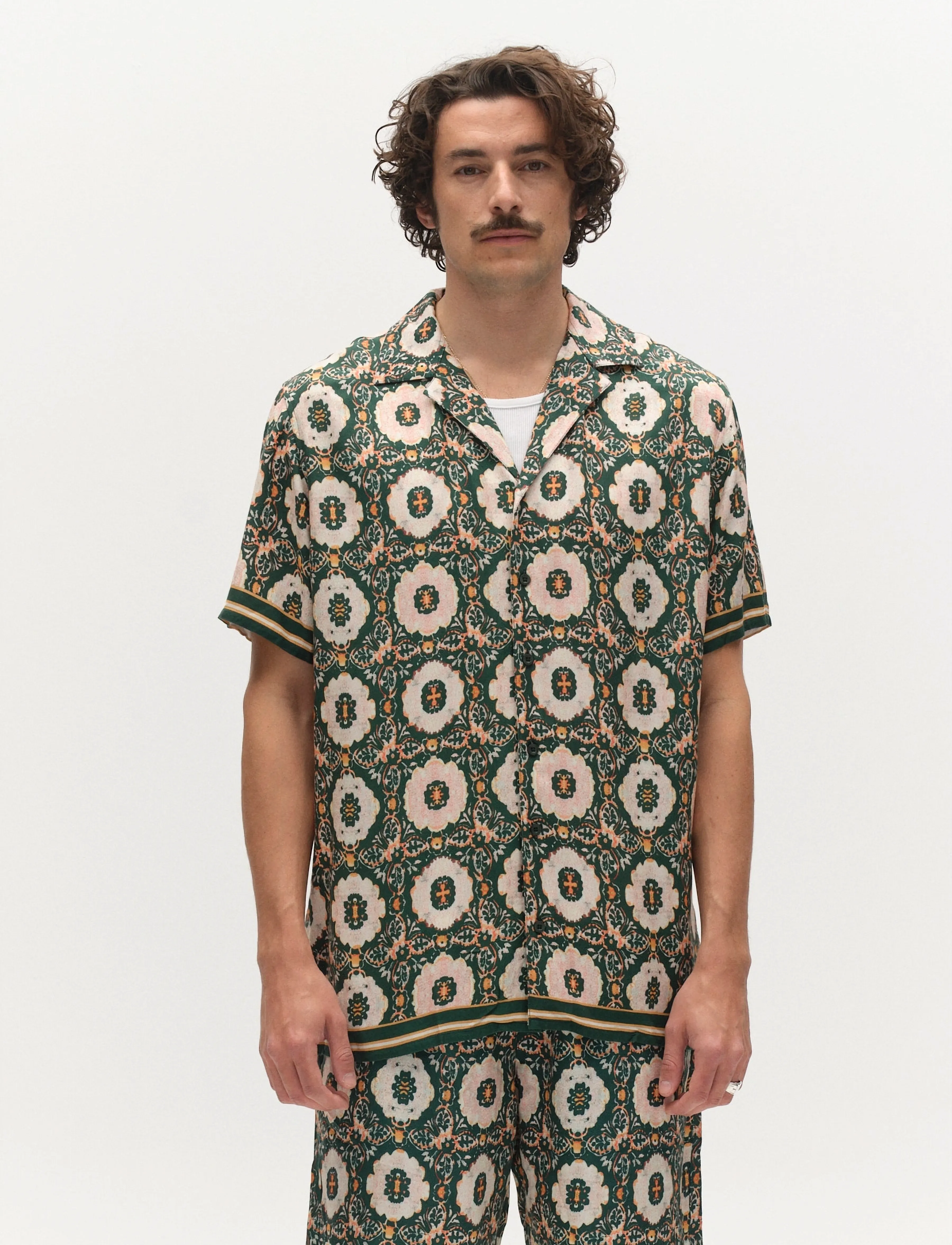 Gabba GABsven Reg Resort Oro SS Shirt - Tøj - GREEN PATTERN / green