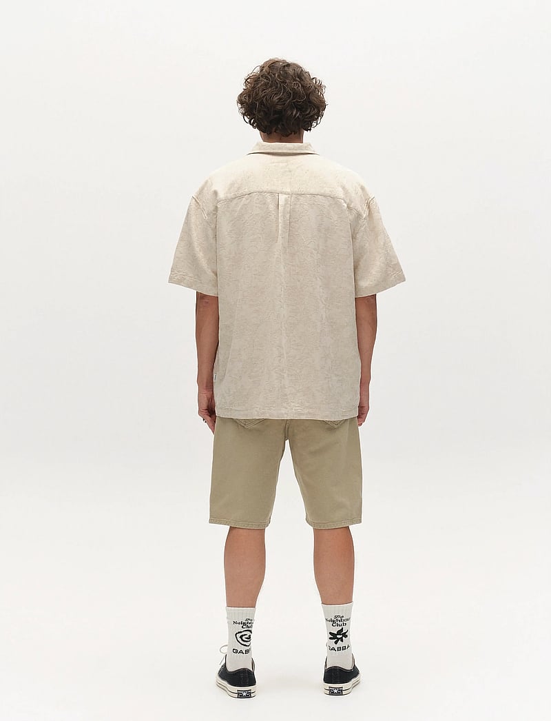 Gabba - GABjens Over Resort Soft SS Shirt - kortärmade skjortor - ecru - 4