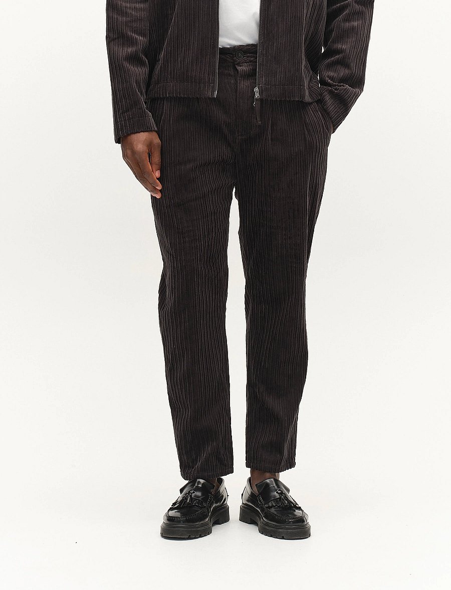 Gabba - GABfirenze Cropped Riglia GOTS Pant - vabaajapüksid - dark grey - 4
