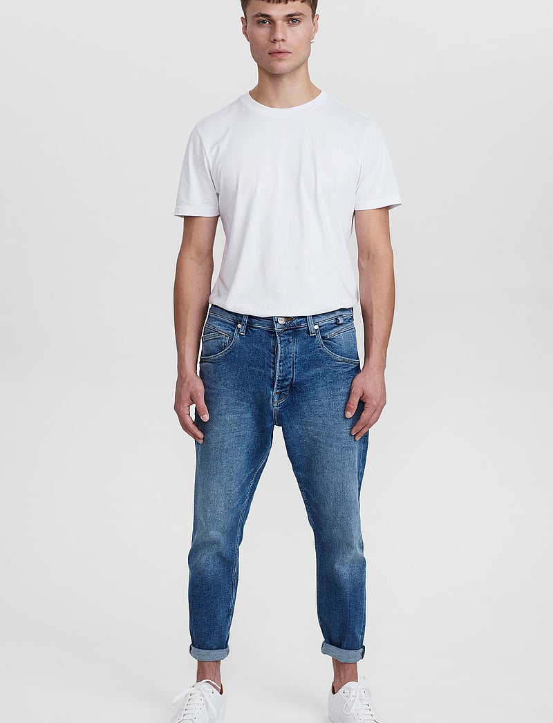 Gabba - Alex K3948 Jeans - tapered jeans - denim wash - 4