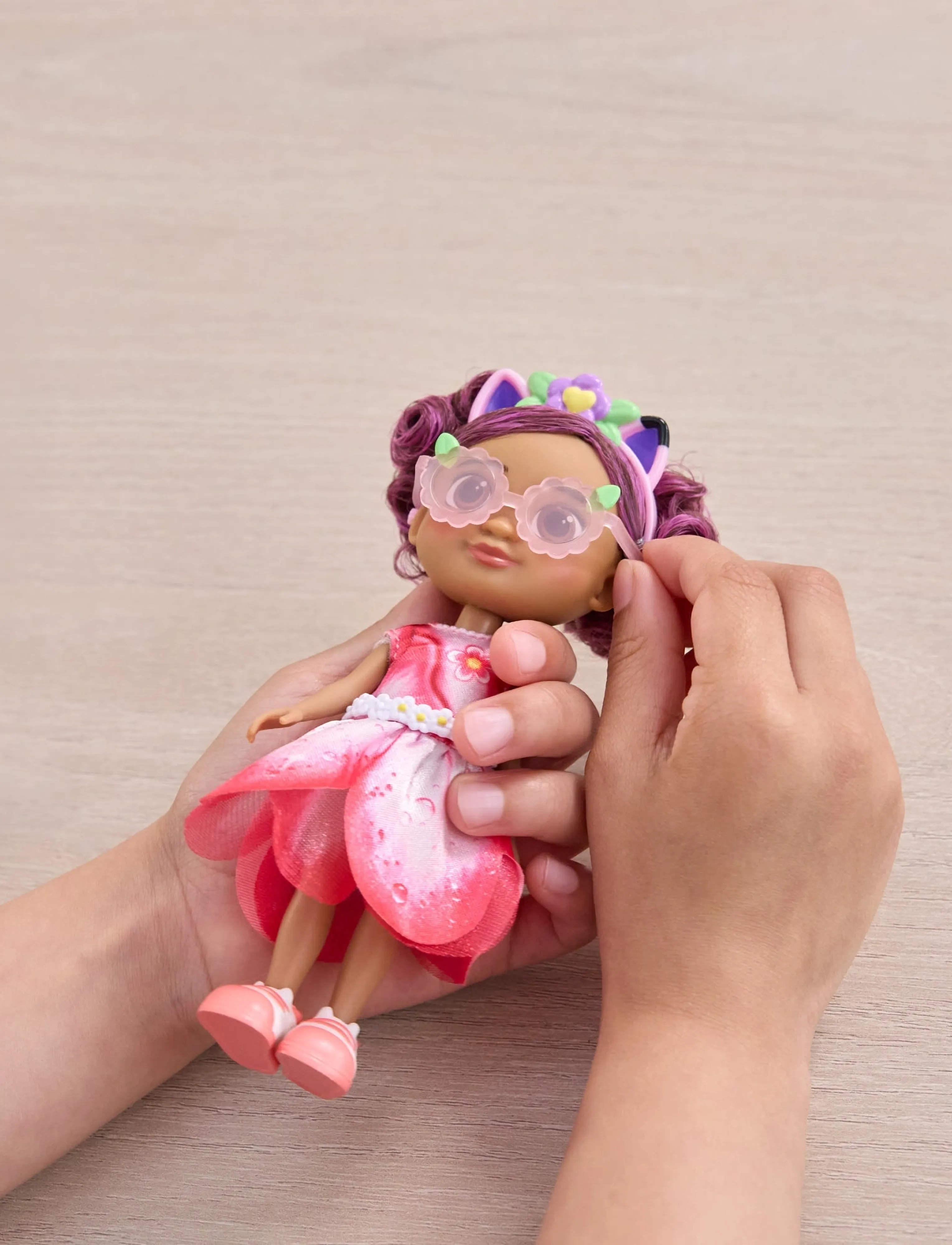 Gabby's Dollhouse Gabby's Movie Small Doll 15 Cm Crystal Garden, Børn, Dolls, Pink, Str: ONE SIZE