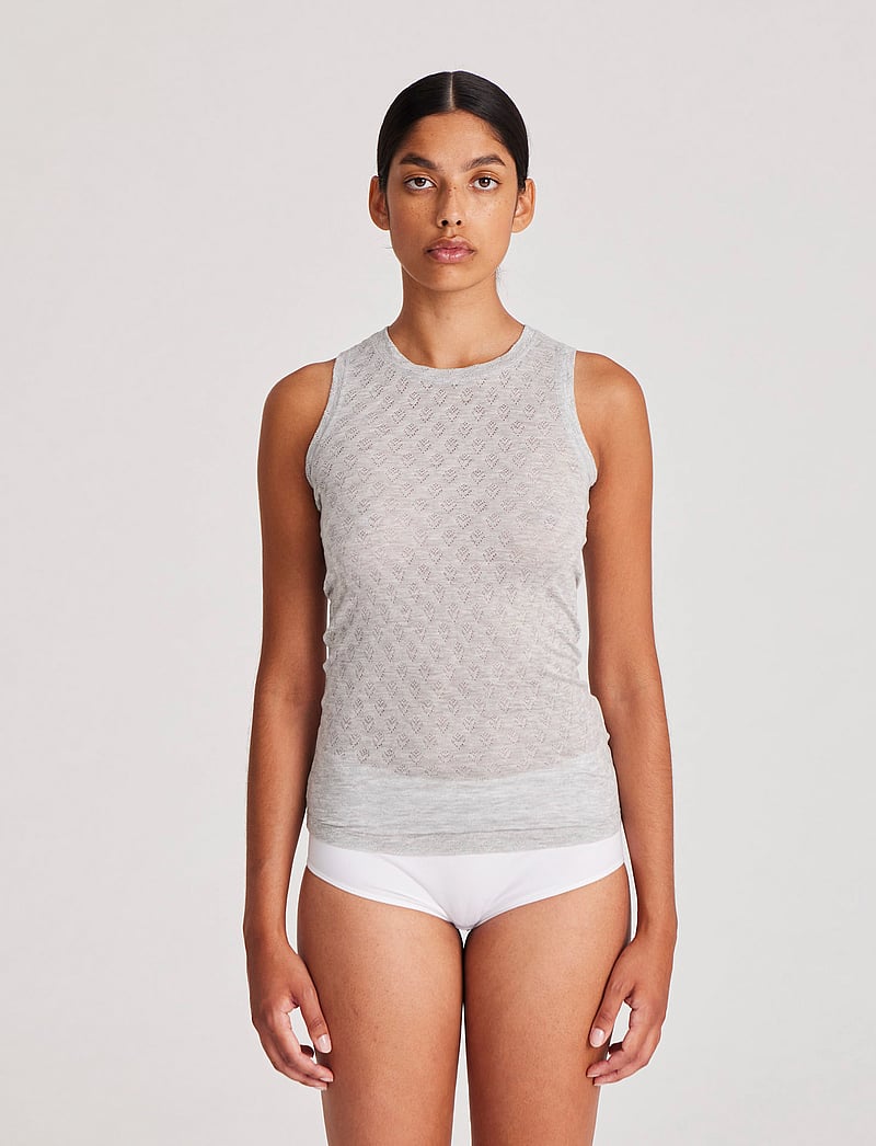 Gai+Lisva - Alberte S´less Silk Top - topid ja varrukateta alussärgid - light grey melange - 0