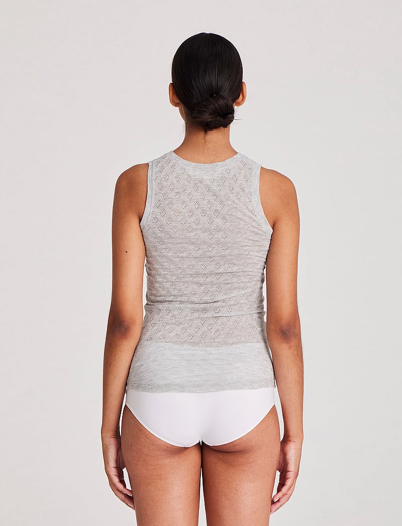 Gai+Lisva - Alberte S´less Silk Top - topid ja varrukateta alussärgid - light grey melange - 3