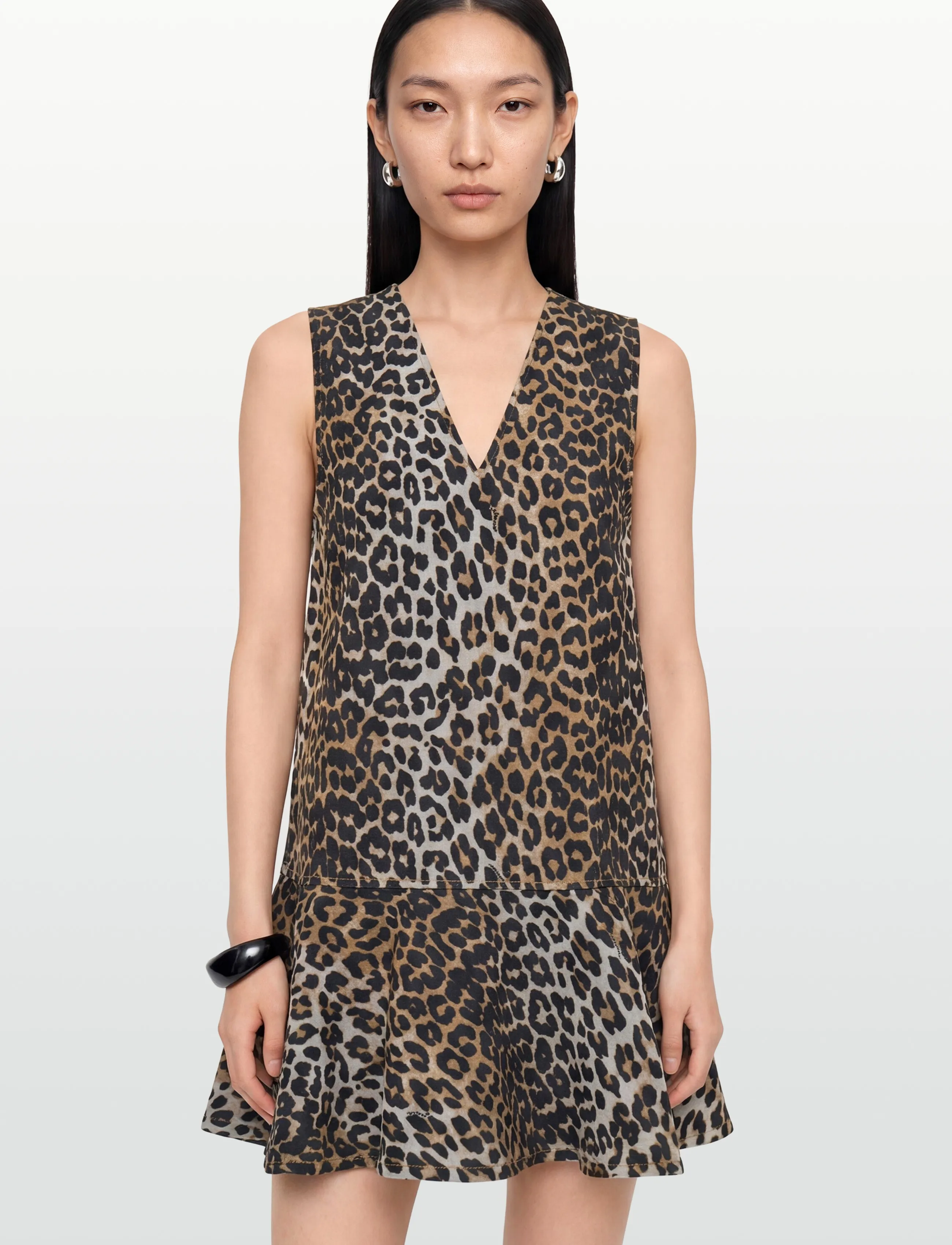 Ganni - Ruffled Leopard Print Flocked Recycled Denim Mini Dress - sommerkjoler - multicolored - 4