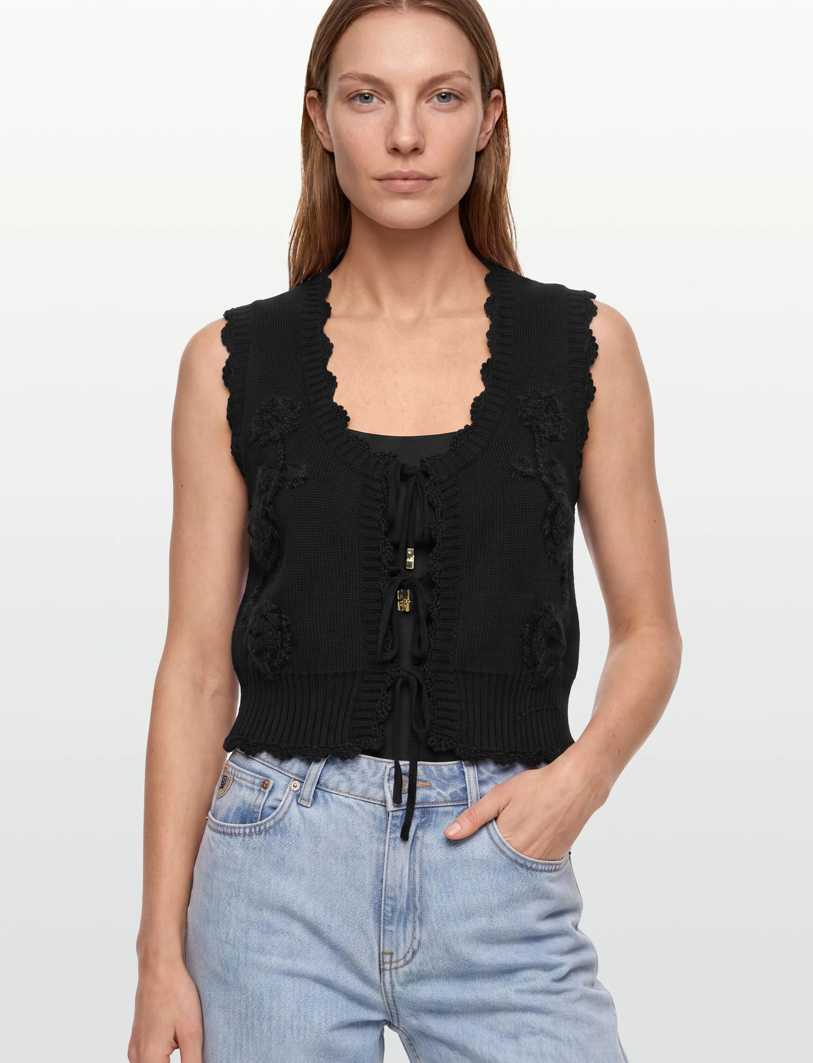 Ganni - Crochet Applique Vest - varrukateta pluusid - black - 3