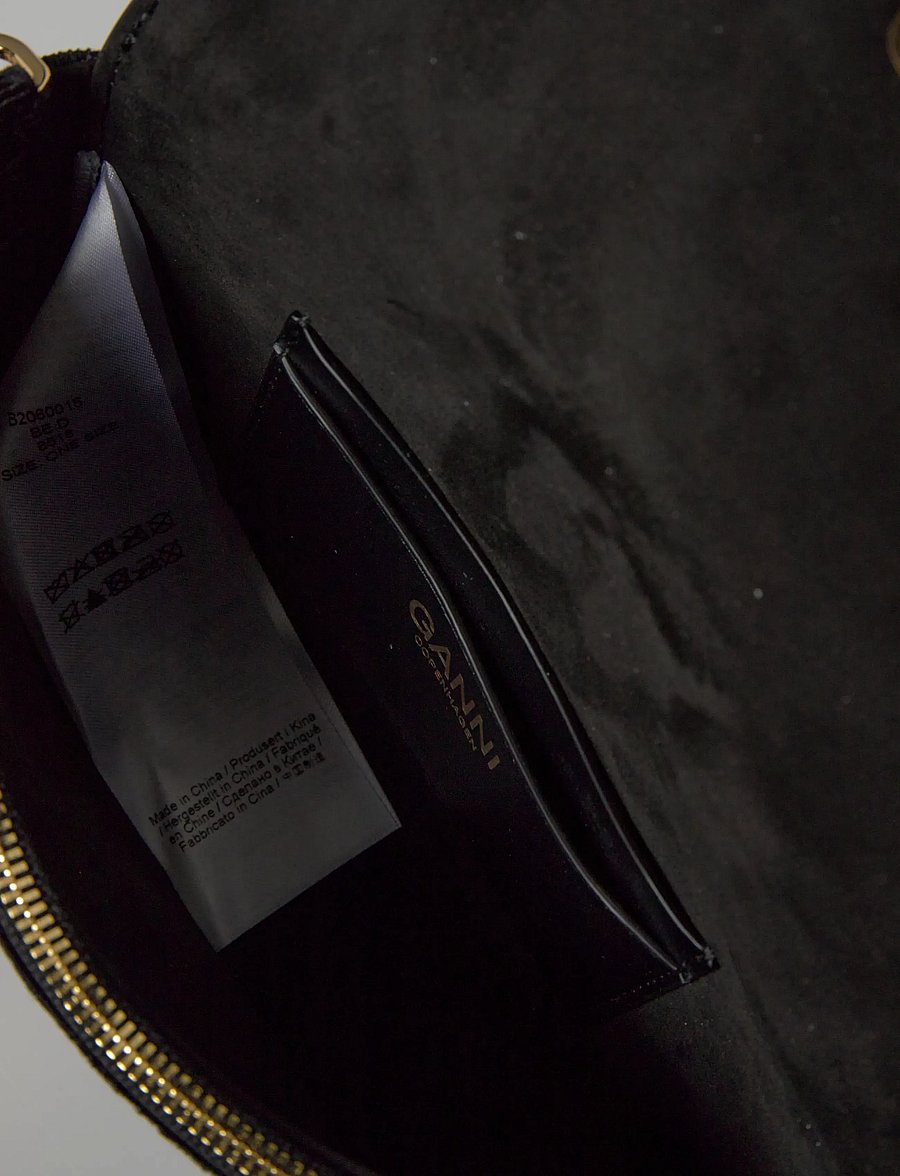 Ganni - Lulu wallet on a chain - punge - black - 5